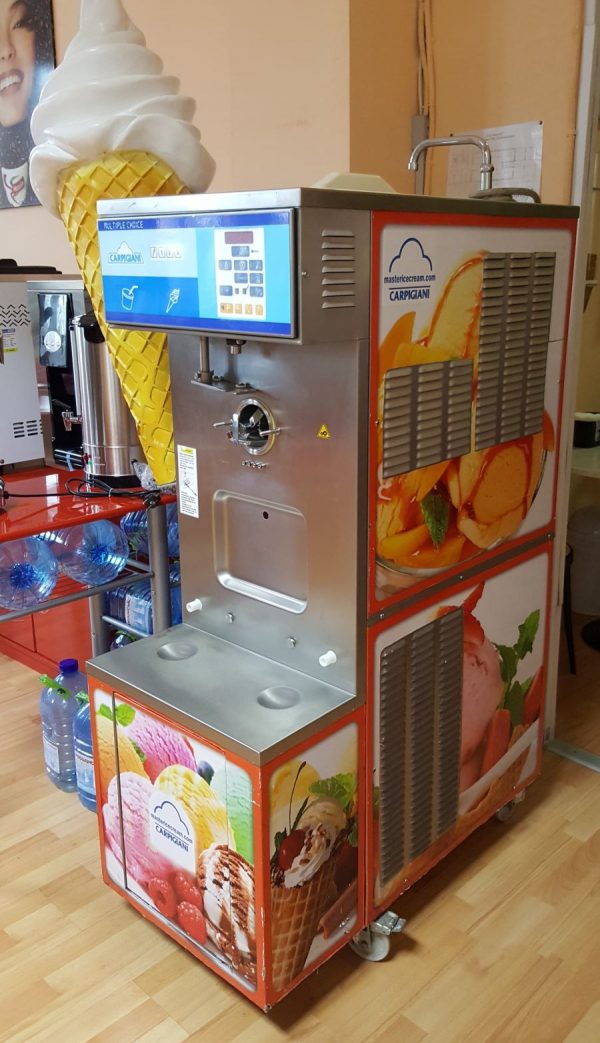 Фризер Carpigiani MULTIPLE CHOICE (морозиво + коктейлі) Вживаний